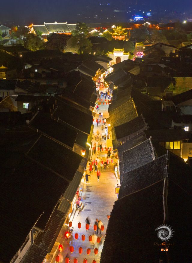 夜色古镇