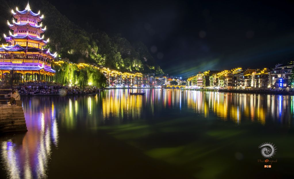 《璀璨的㵲阳河夜》