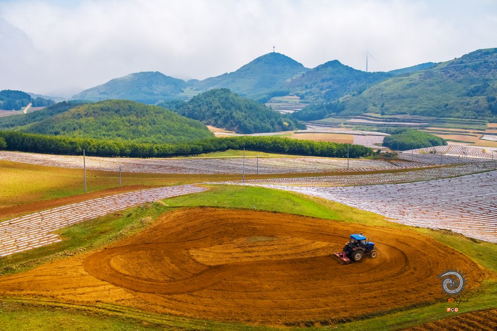 威宁雪山镇农耕忙