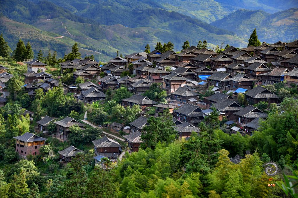 岜沙苗寨