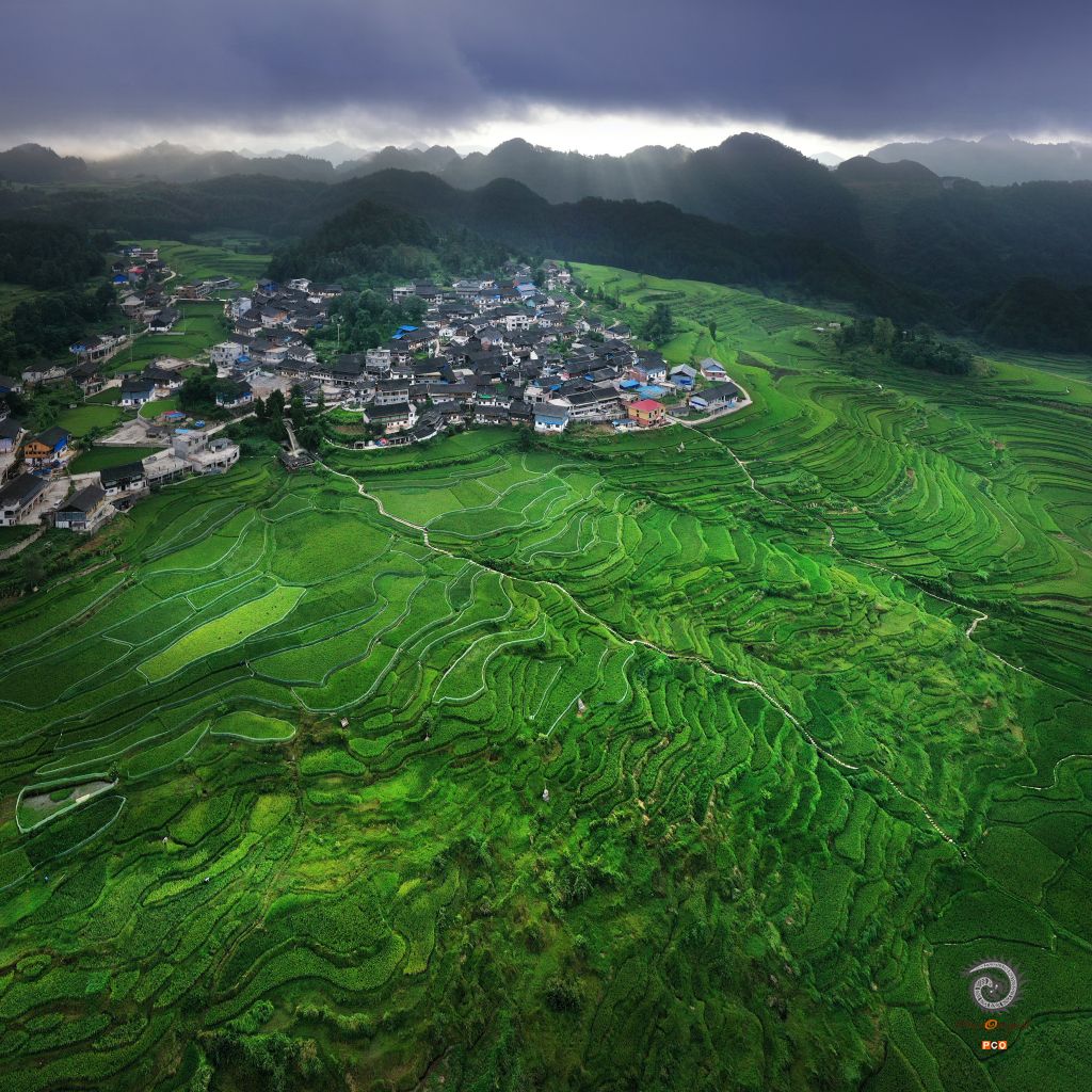 山村田园