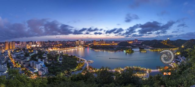 安顺虹山湖