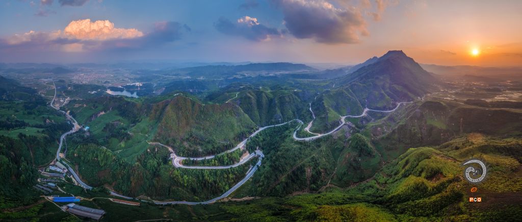 夕照茶山别样美