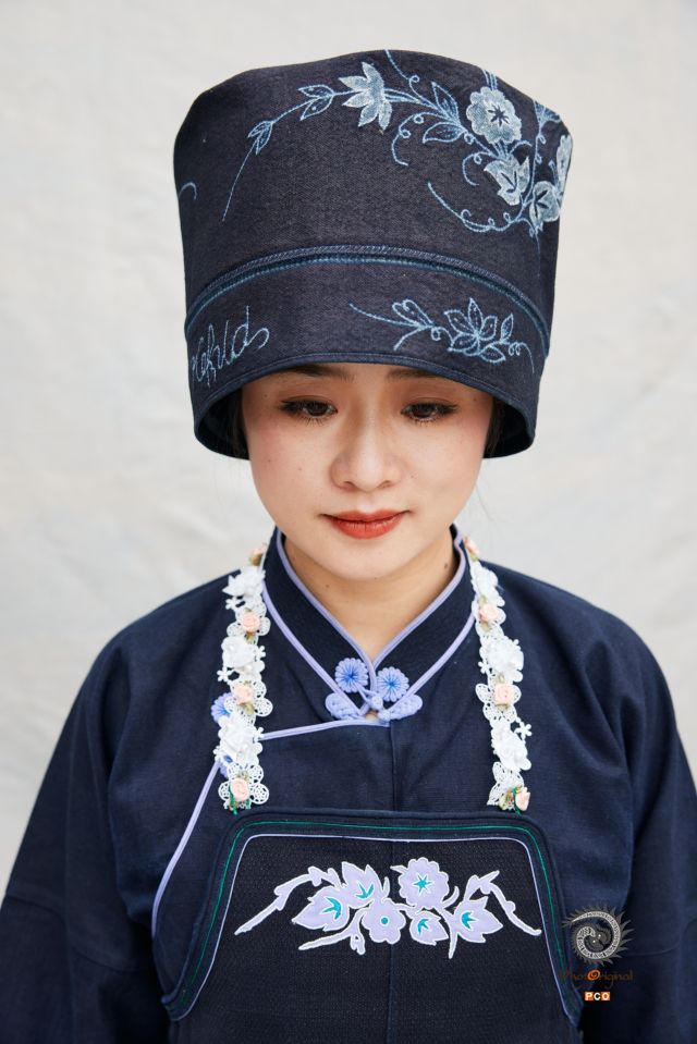 时尚芭莎（布依族）