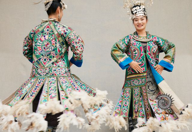 时尚芭莎（苗族）