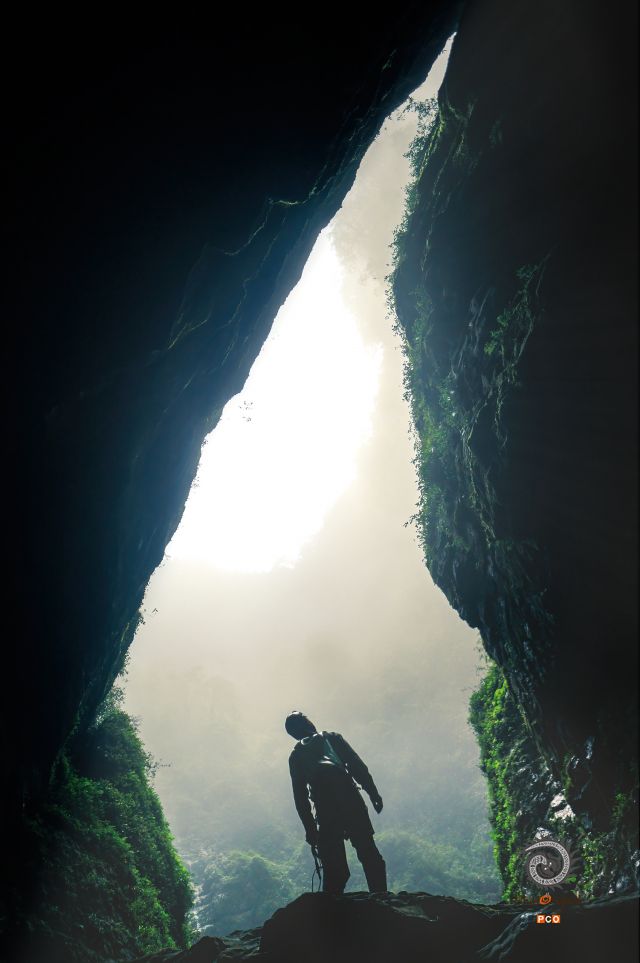 绥阳县“碓窝洞”