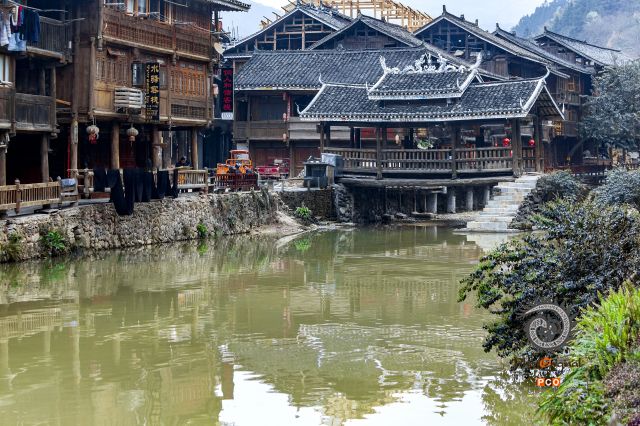 侗寨风雨桥