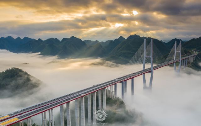 都匀至安顺高速公路云雾大桥
