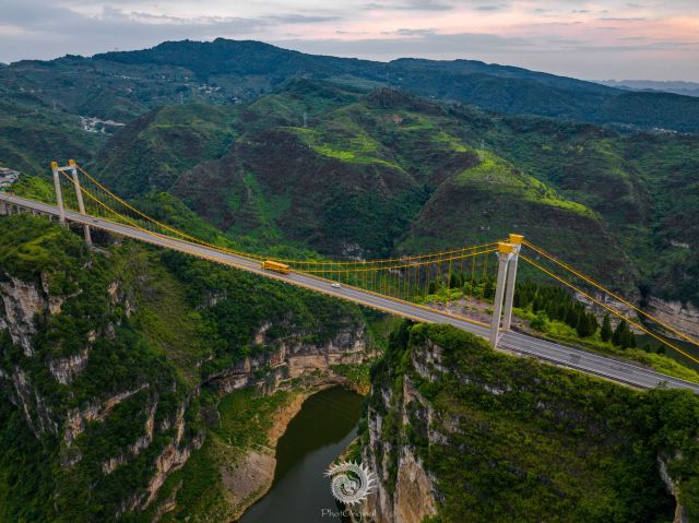 黔西至大方高速公路西溪河大桥