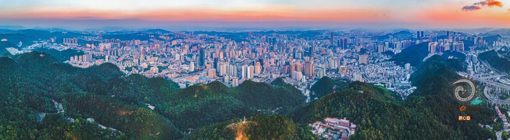 余晖尽洒贵阳城
