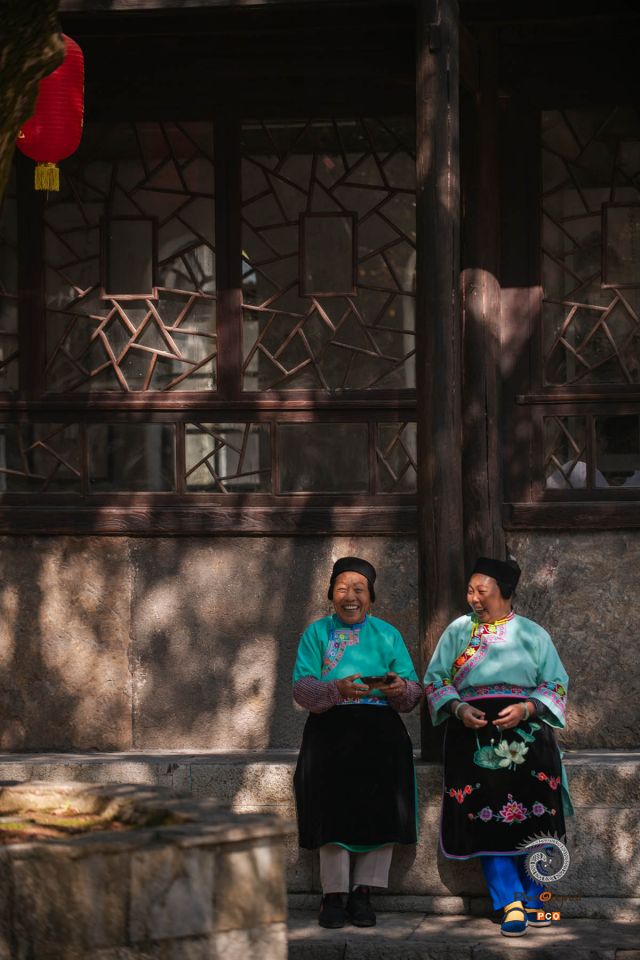 《服饰》