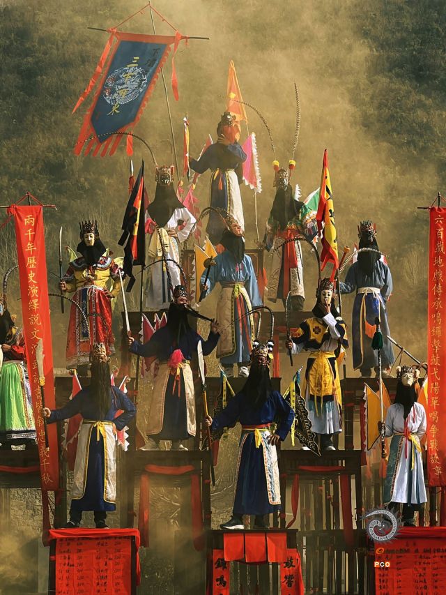 《屯堡地戏表演》